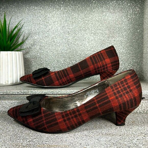 Metaphor Red Plaid Fleece Kitten Heels With Bow Size 6 Holiday Winter - Picture 2 of 7